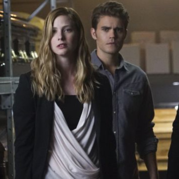 UO Ecote Lumi Twisted Surplice White Tank Top - Picture 12 of 16